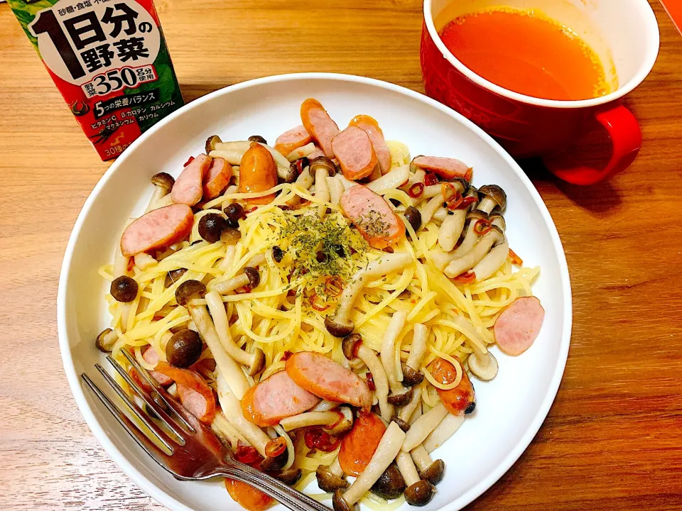 しめじのペペロンチーノ🍝|まきさん