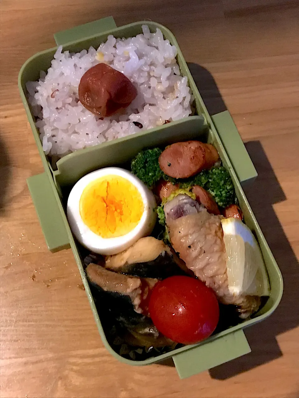 手羽先グリル弁当🍱|ちっくんさん