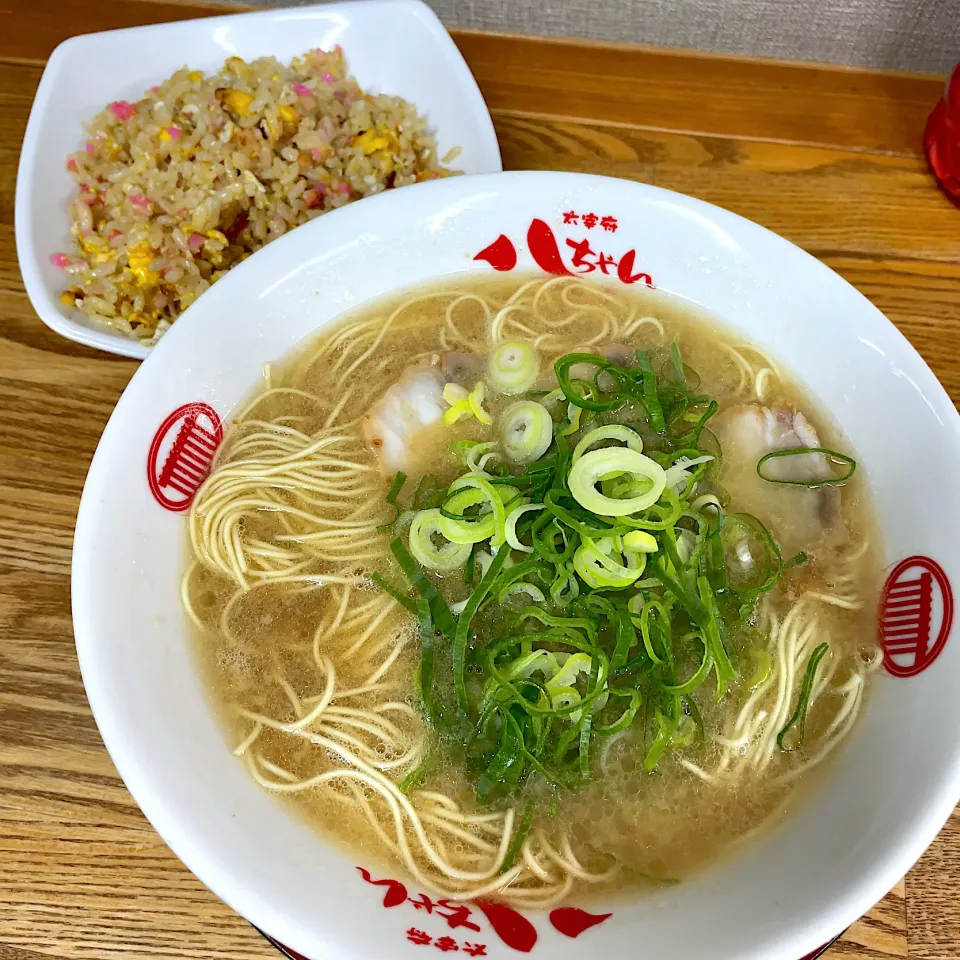 豚骨ラーメン 焼き飯セット|T. Wonderさん