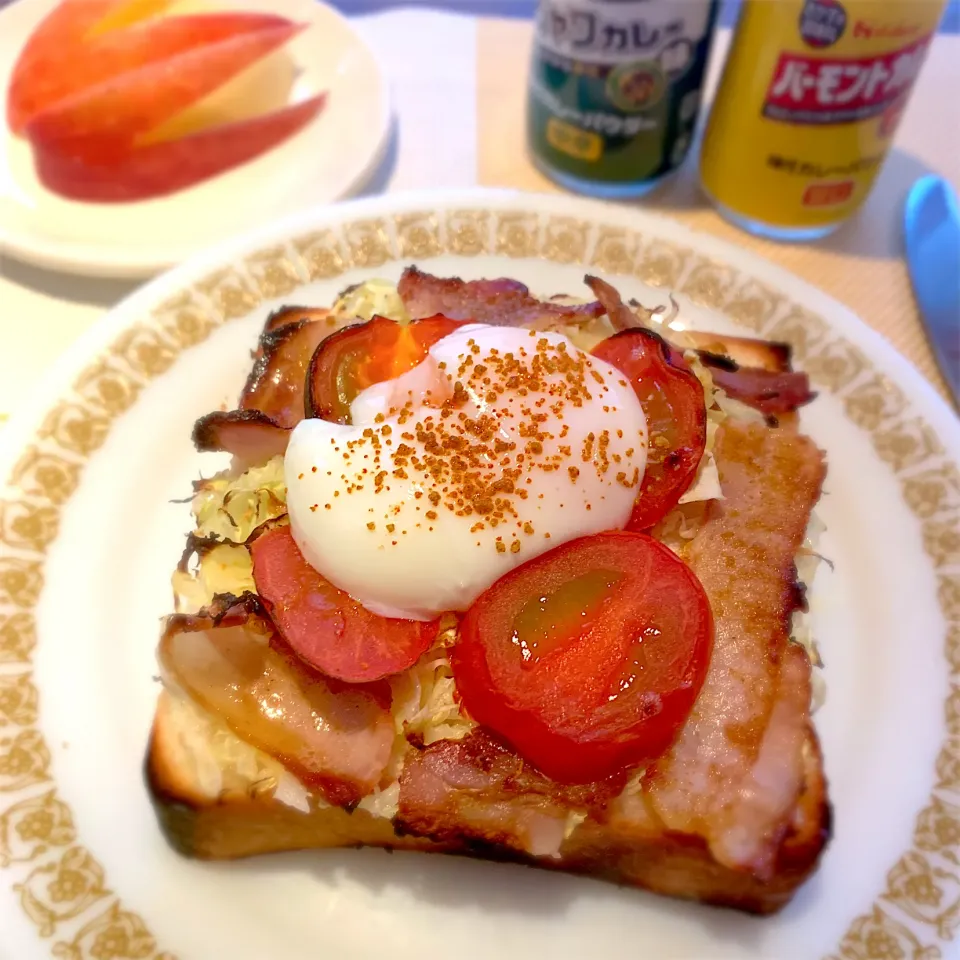 Snapdishの料理写真:カレーパウダーで朝ごパン|chicaocafeさん