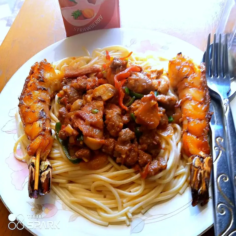 Spaghetti/Sauce/prawns|Chef_Slyさん