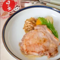 Snapdishの料理写真:紹興酒で美味しい肉料理
「ポークグリルロースハム仕立て」|菫さん