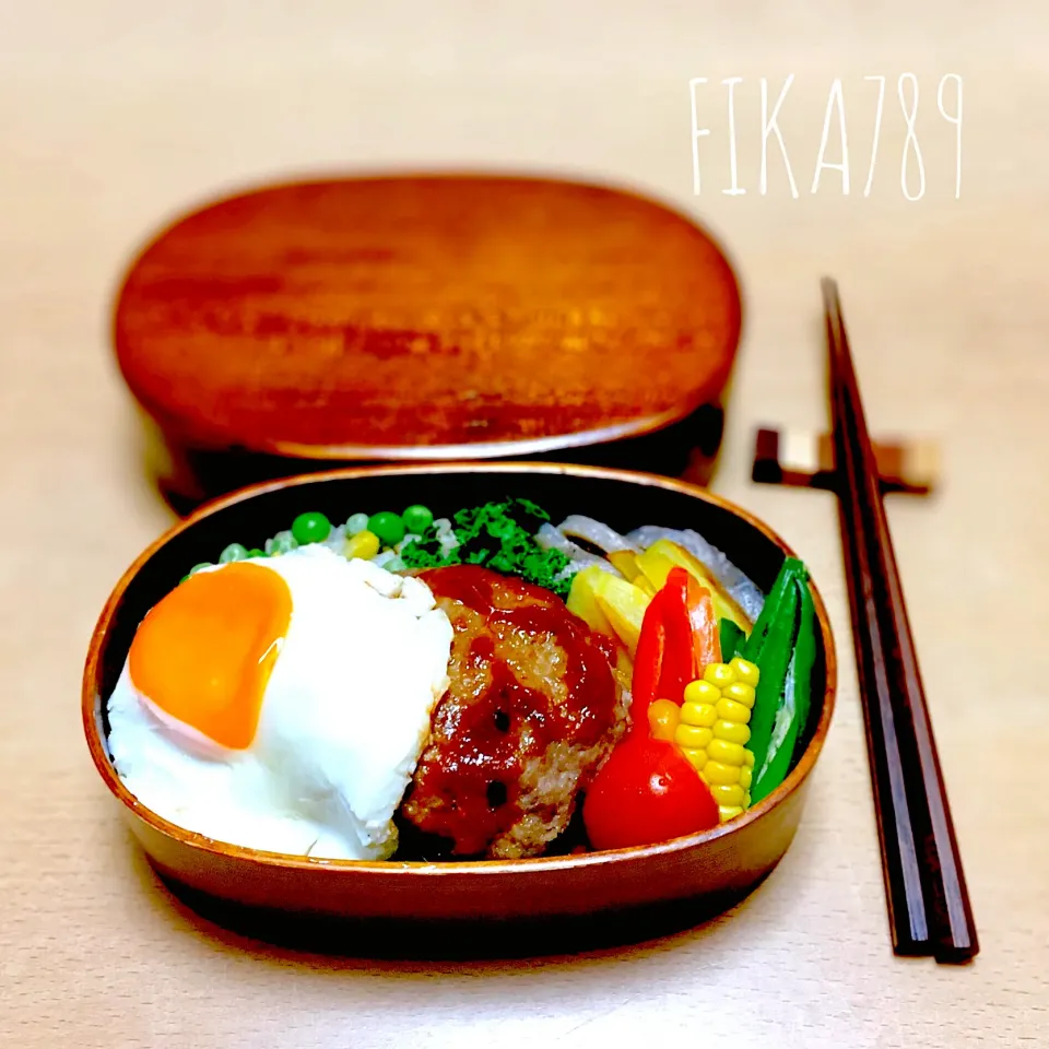 目玉焼き入り ハンバーグ弁当|FIKA789さん