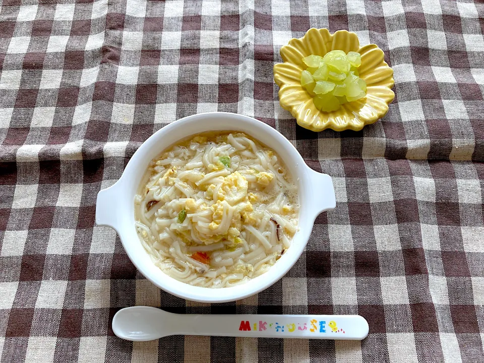 【離乳食】風邪の日の卵うどん、ぶどう|sayaさん