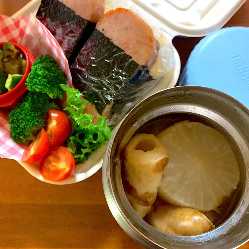 Snapdishの料理写真:おでん&スパムすび弁当|てんさん