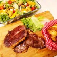 Steak with Salad|Comelさん