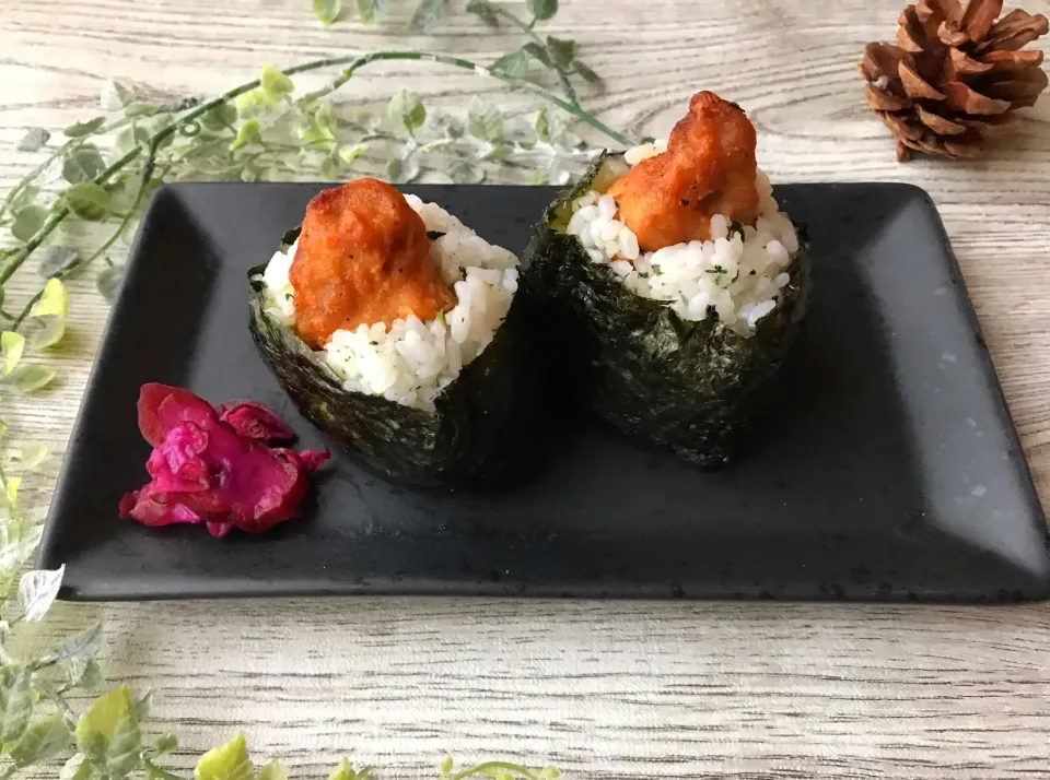 から揚げおにぎり🍙|まなまな♡さん