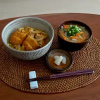 Snapdishの料理写真:カツ丼|ツチコさん