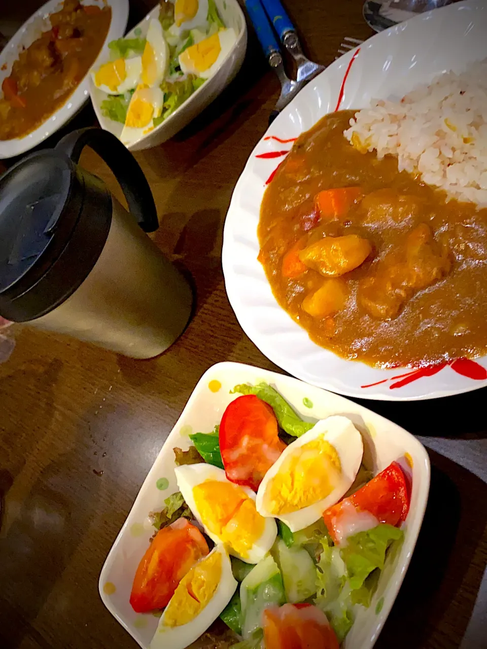 ポークカレー　十六穀ご飯　卵と野菜のサラダ🥗　アールグレイティー|ch＊K*∀o(^^*)♪さん