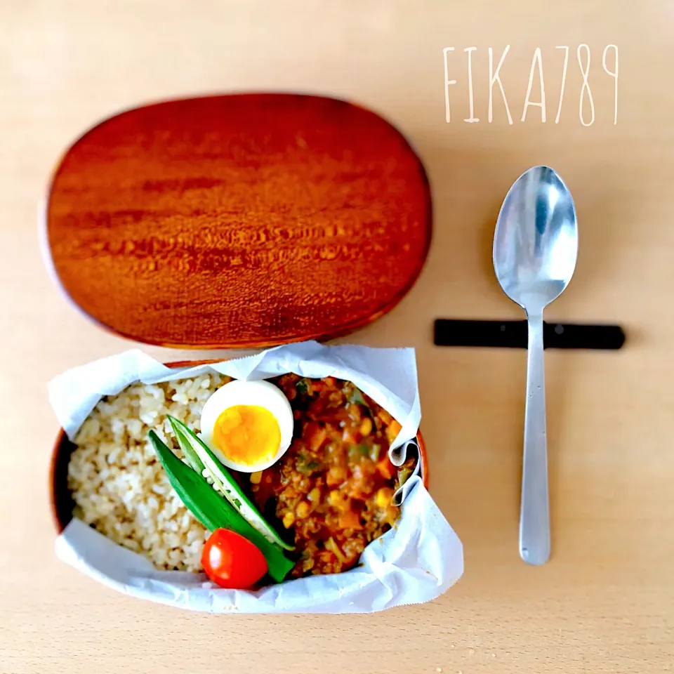 大豆のお肉で　ドライカレー弁当|FIKA789さん