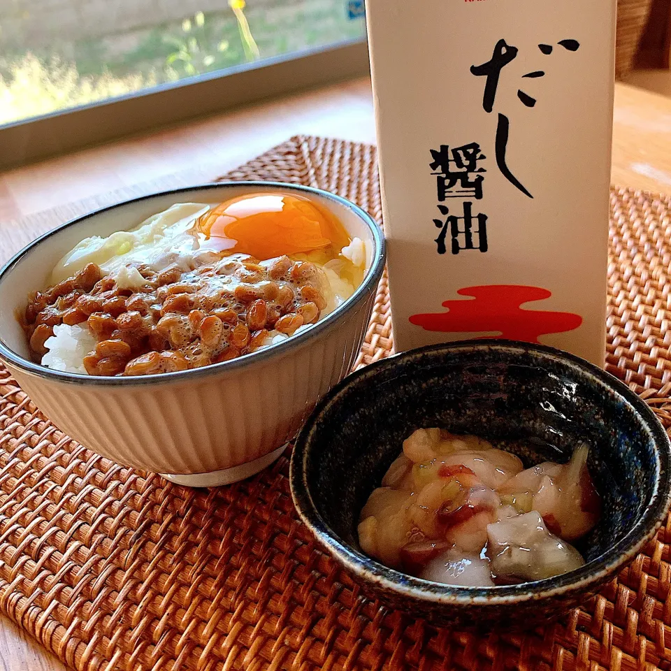 納豆卵ご飯と蛸わさび✴︎|あやみんさん