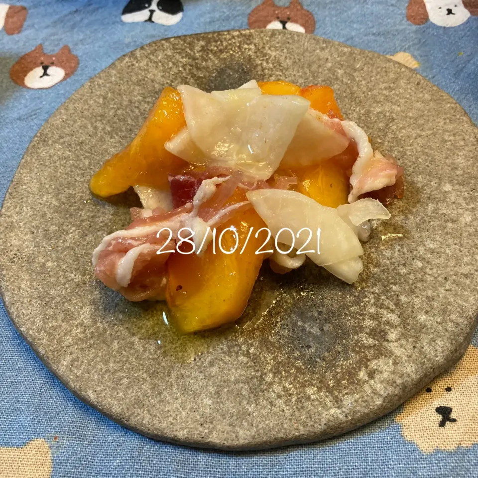 Snapdishの料理写真:カブと柿と生ハムと|友さん