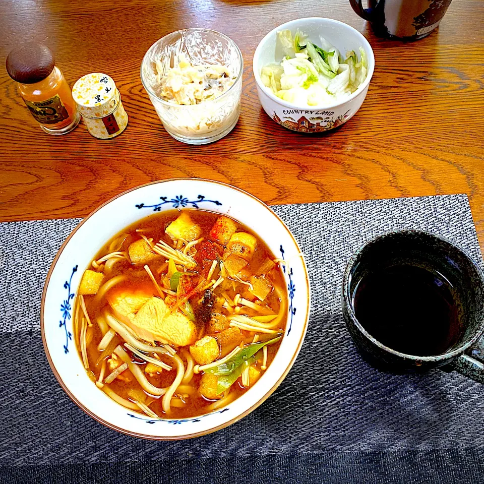 Snapdishの料理写真:味噌煮込みうどん|yakinasuさん