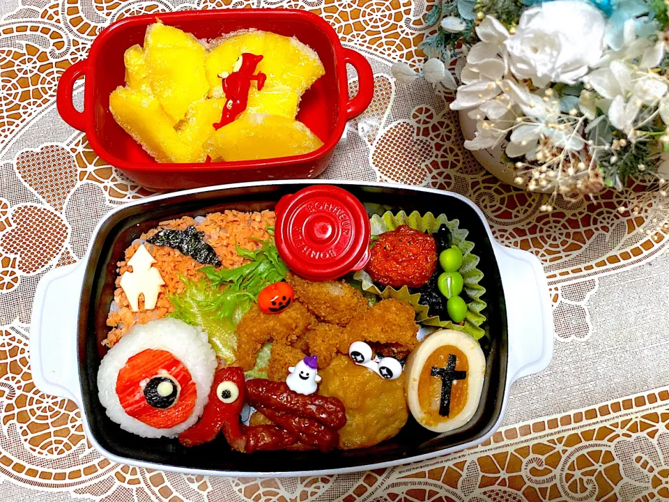 2021.10.29は目玉のオヤジミニ海老フライ弁当⭐️|makoさん