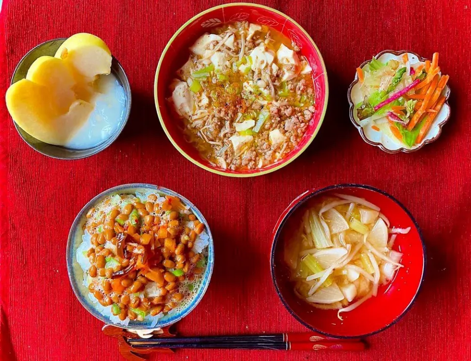 朝ごはん。麻婆豆腐。|花玉子さん