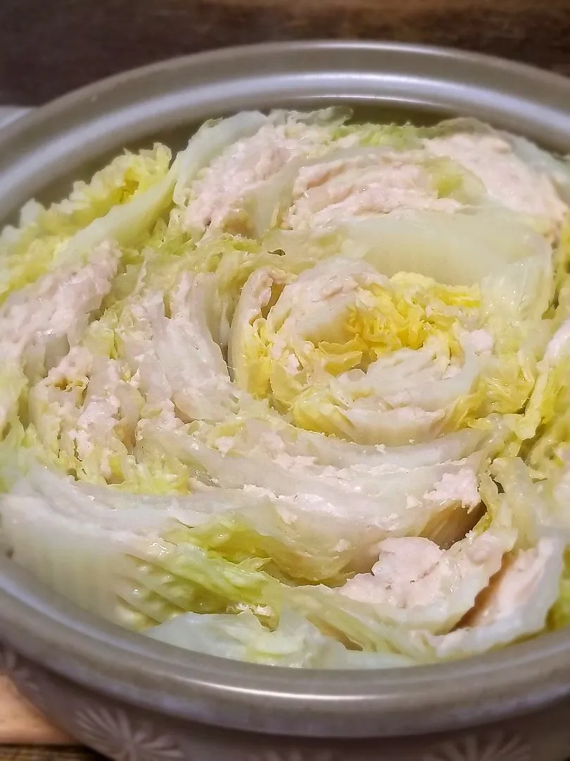 パパ作👨白菜と鶏ひき肉のミルフィーユ鍋|ぱんだのままんさん