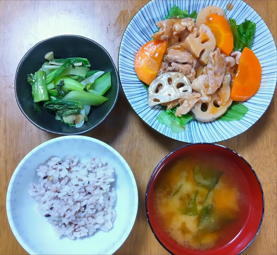 １０月２２日　れんこん酢豚　チンゲン菜の蒸し物　なめことわかめのお味噌汁|いもこ。さん