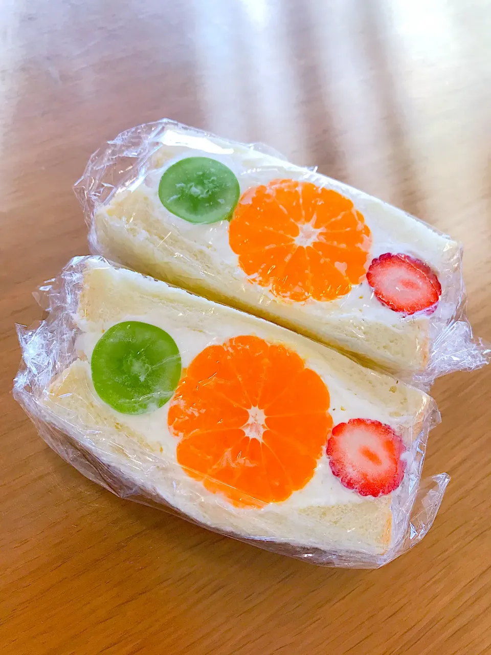 Snapdishの料理写真:フルーツサンド🍊|coconoshinさん