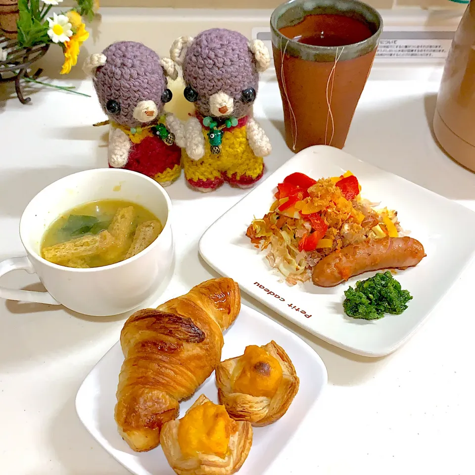 Snapdishの料理写真:朝ごぱん( ´ ▽ ` )|chagashiさん