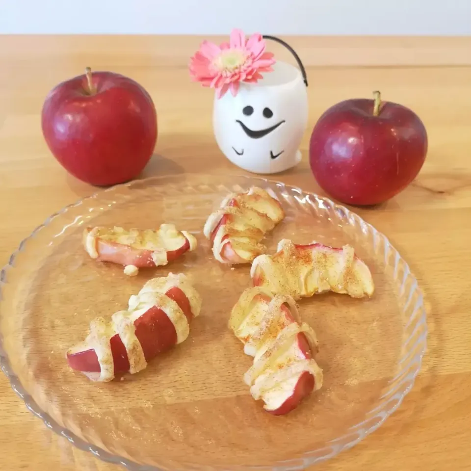 Snapdishの料理写真:お手軽アップルパイ😊🍎💕|ゆかのさん