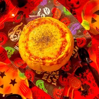 まるごとカボチャのグラタン🎃|NYKさん