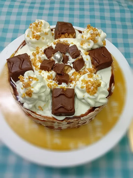 Chocolate Butterscotch Cake 
#nisahomefood
#servingwithempathy 
#homemade
#muslimah 
#bangladeshi 

www.facebook.com/nisahomefood|Sadia Meherinさん