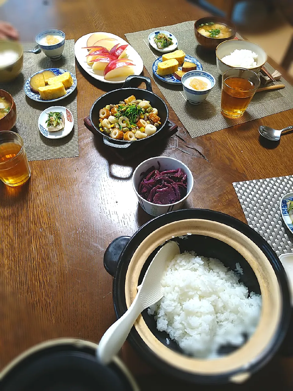 朝ごはん☔！|まめころさん