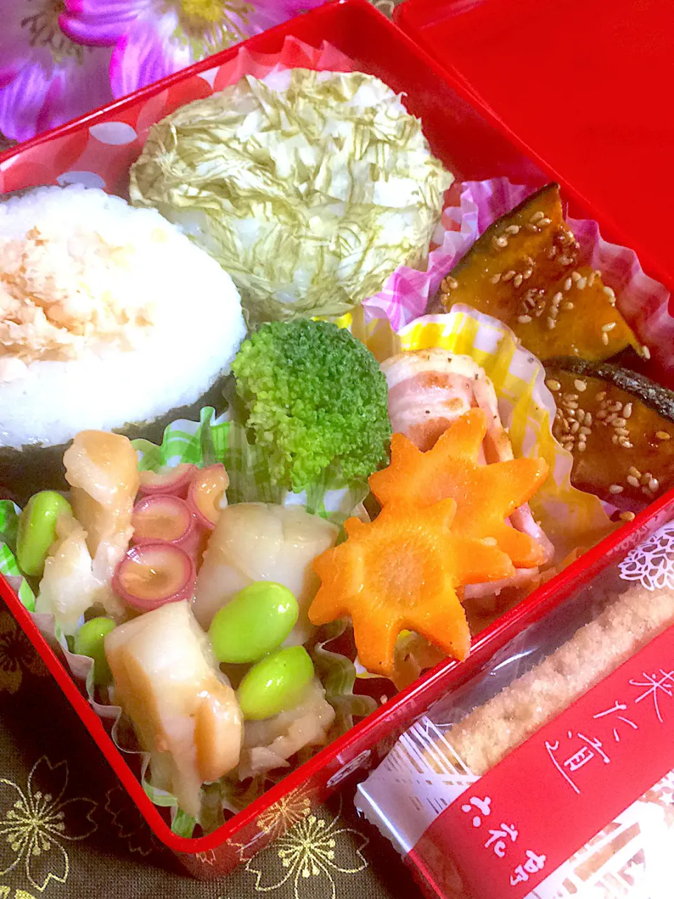 Snapdishの料理写真:北海道の美味しいお弁当🌸|ringonamaさん