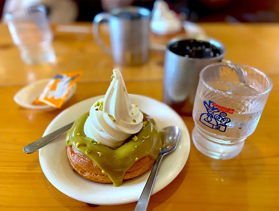 季節限定ピスタチオシロノワール💚コメダ|ナナさん