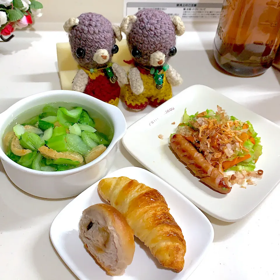 Snapdishの料理写真:お昼ごぱん( ´ ▽ ` )|chagashiさん