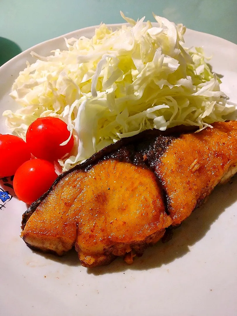 ブリのバター醤油焼き❗|かずにゃさん