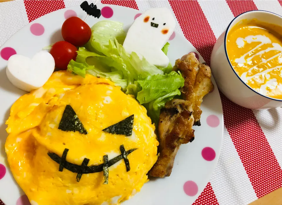 Snapdishの料理写真:【happy Halloween】カレーオムライス|飛鳥さん