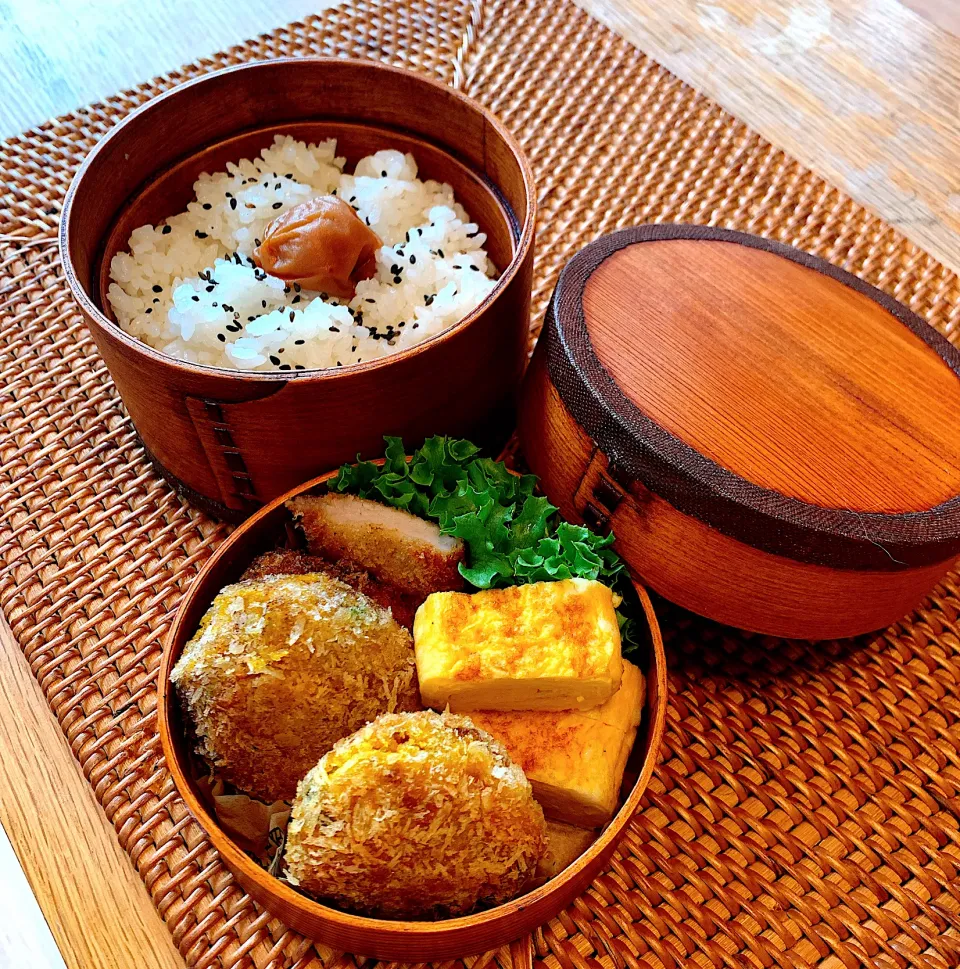 南瓜コロッケと豚カツ弁当✴︎|あやみんさん