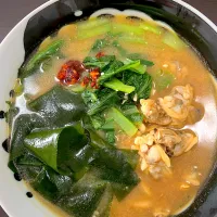 Snapdishの料理写真:冷蔵庫の残り物で味噌ラーメン|リュカさん