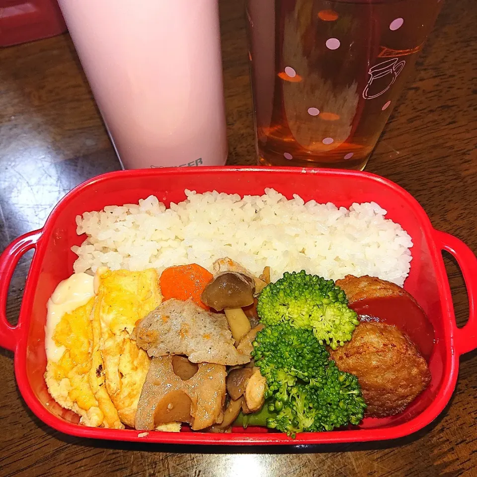 私弁当🍱
  筑前煮〜
  お茶と バナナ酢😄|miimiさん