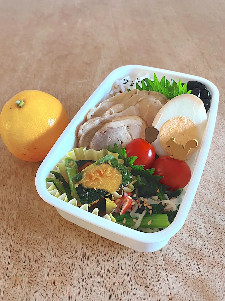 Snapdishの料理写真:鶏チャーシュー弁当|Sakikoさん