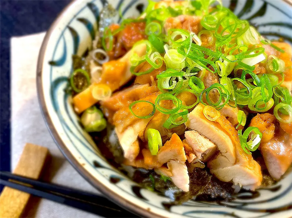 かきこみ喰い！甘辛だれの鶏めし（丼）|佐藤 周生さん