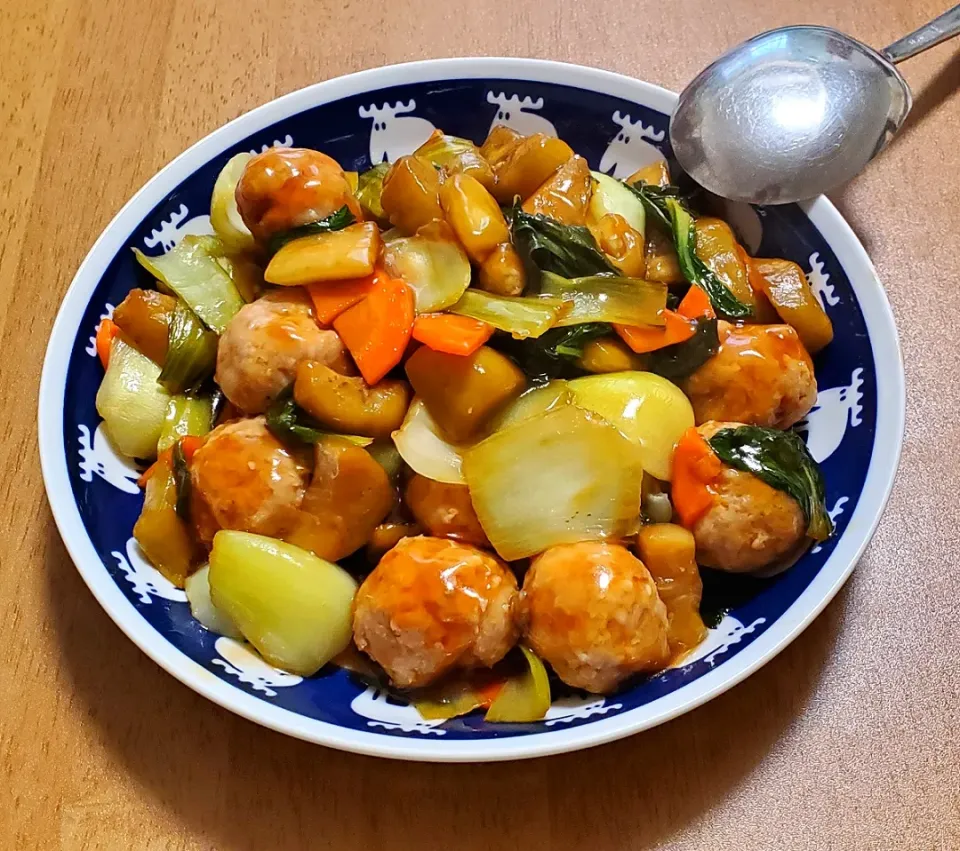 鶏挽き肉とチンゲン菜とにんじんとなすの酢鶏|ナナさん