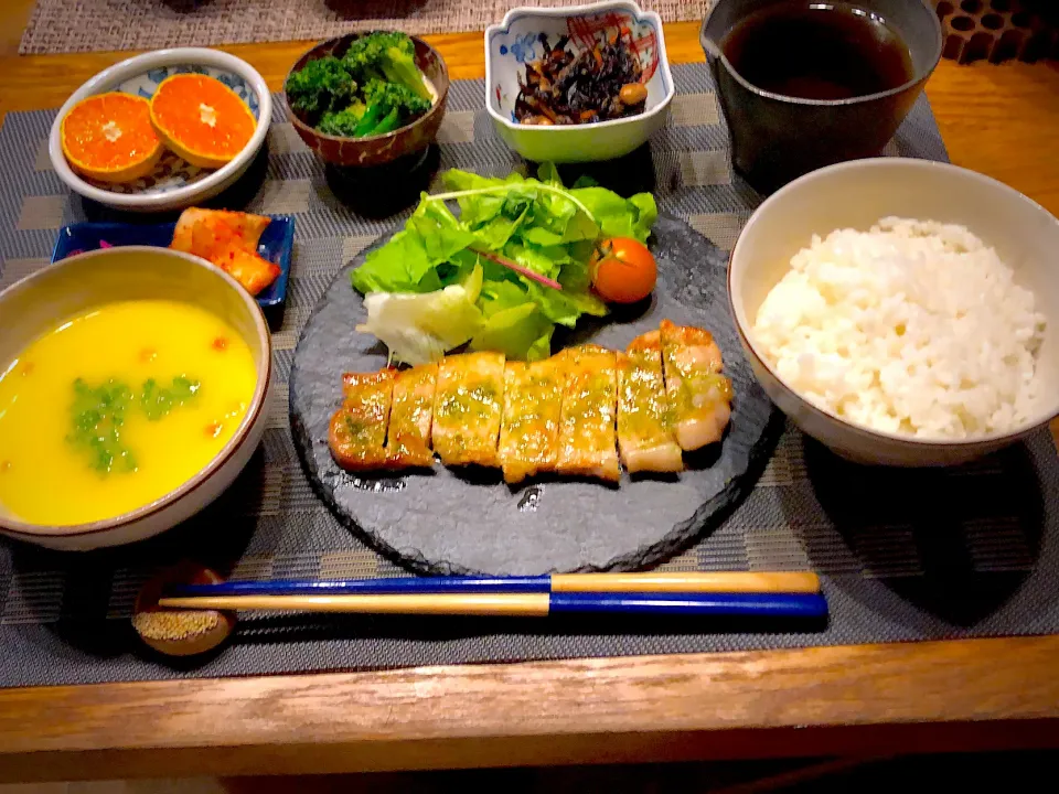 豚肉のバジルソース焼きなど|ヒヨリ飯さん