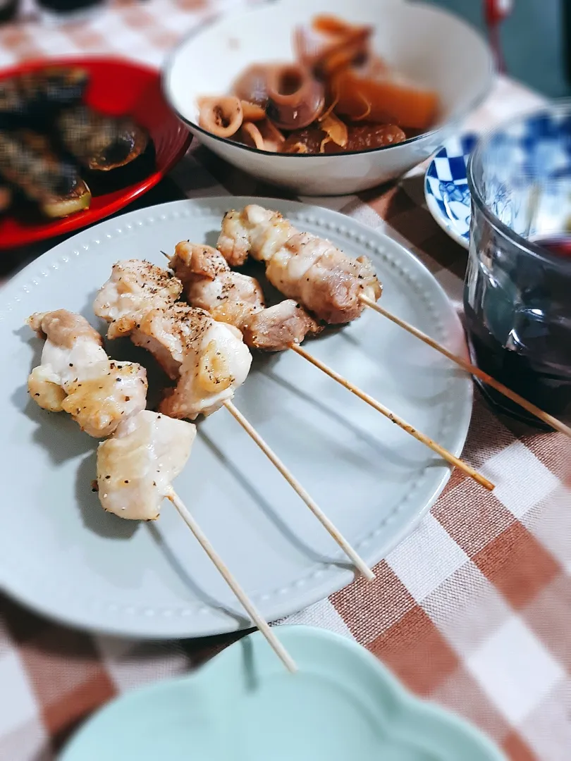 焼き鳥になす🍆田楽、いか大根煮
和風であっさり晩御飯|マイキーさん