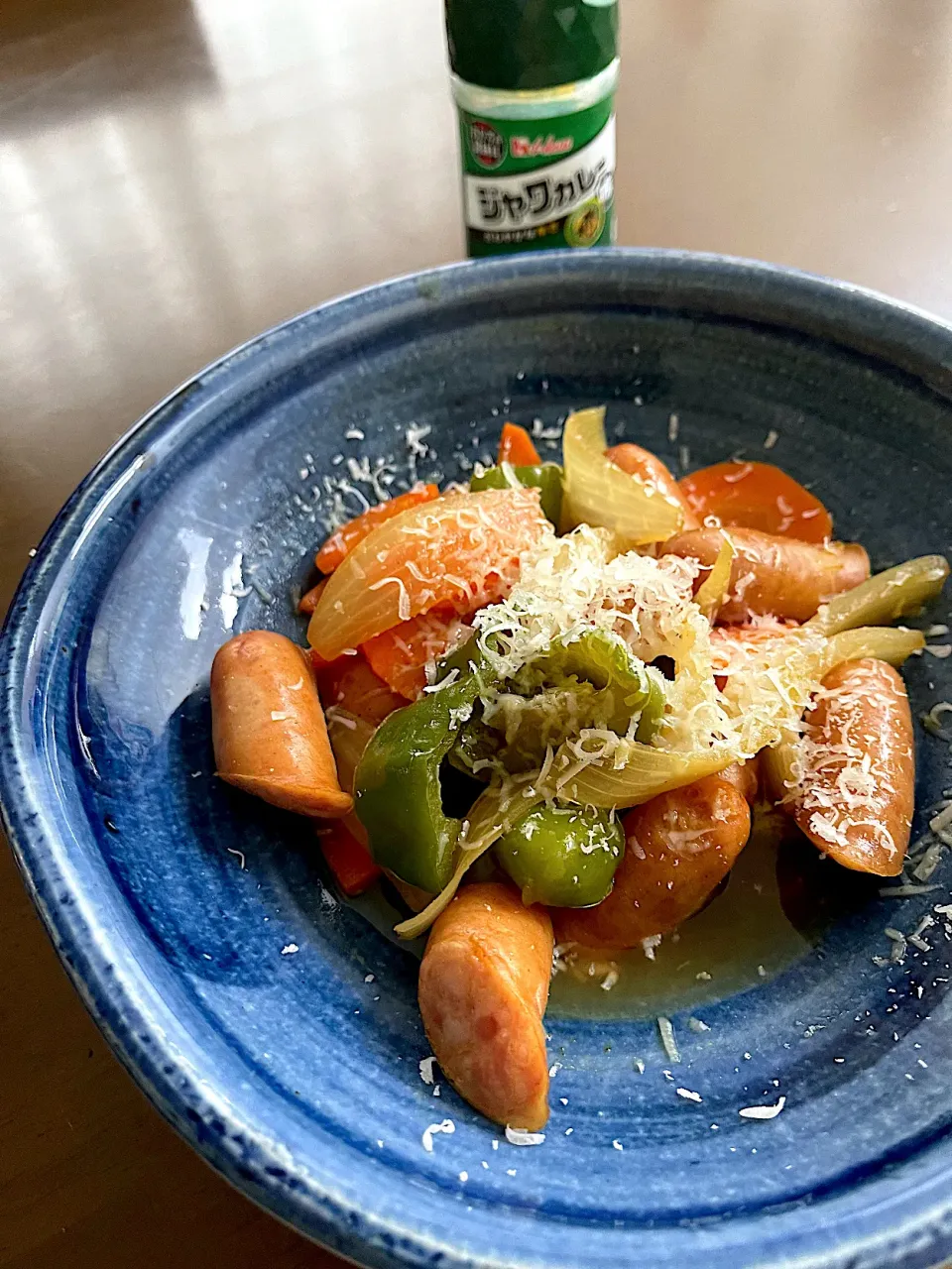 Snapdishの料理写真:ポトフ風ウインナーとお野菜のカレー仕立て|ナガマンさん