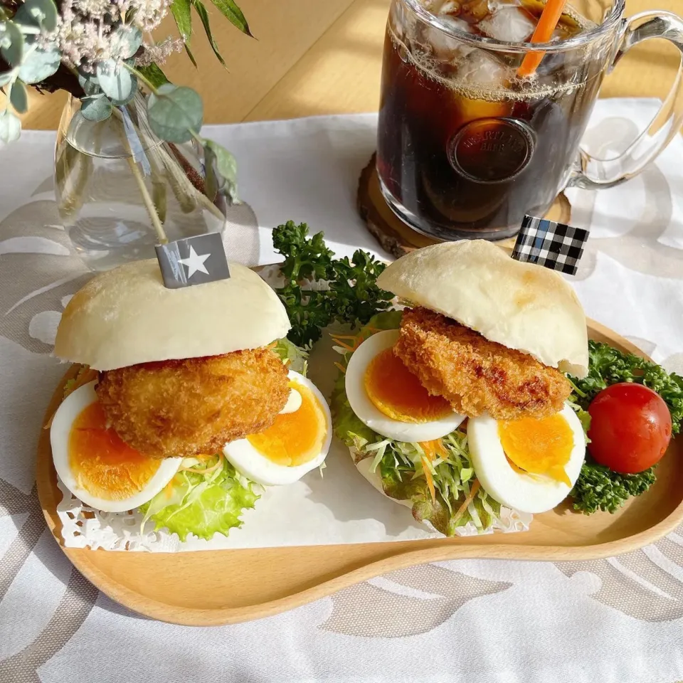 11/3❤︎チーズチキンかつたまごサンド🌱✨

〈サンド具材〉
・ソフトフランスパン
・チーズチキンかつ
・半熟茹でたまご
・フリルレタス.キャベツ.人参|Makinsさん