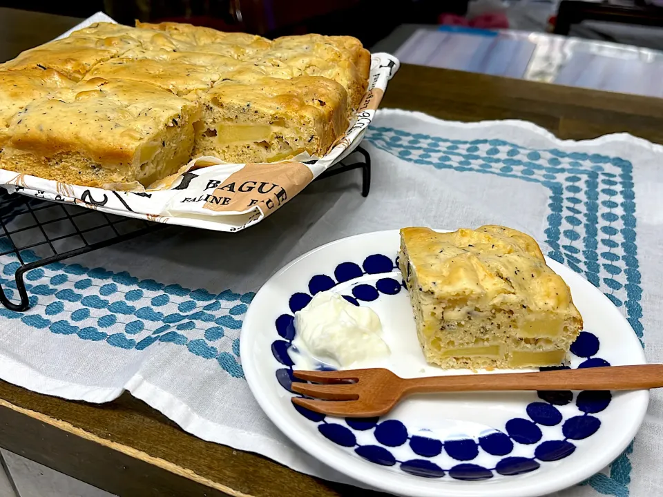 紅茶と林檎🍎のケーキ|はがきょんさん