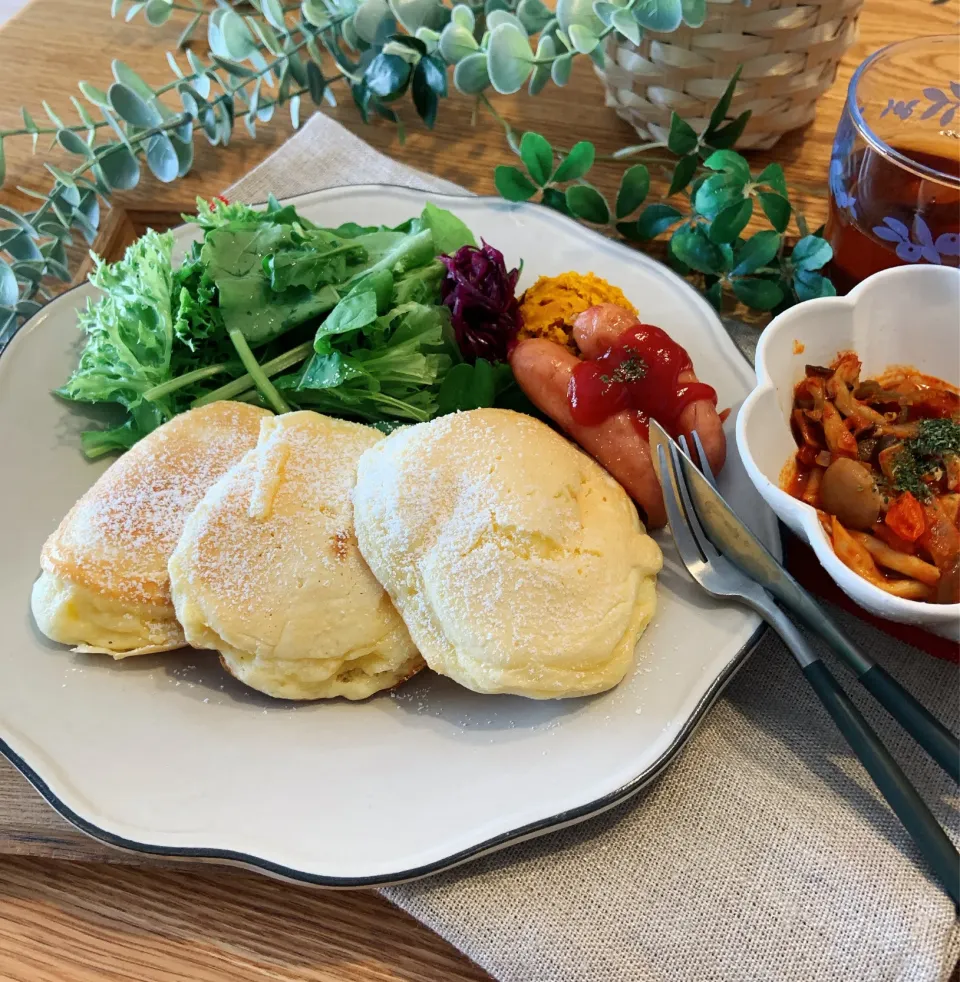 Snapdishの料理写真:ふわふわパンケーキのブランチ|ふわくまさん