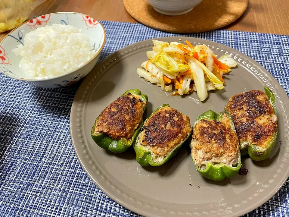 ピーマンの肉詰め
ごま白菜|毎日ご飯さん