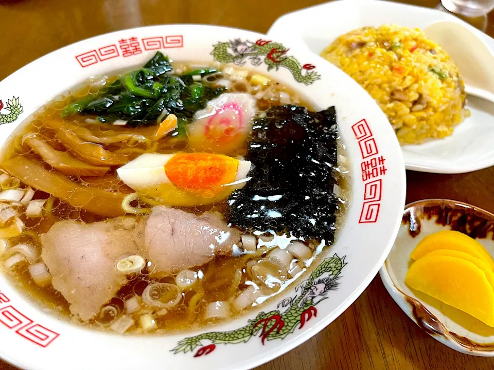 Snapdishの料理写真:拉麺半炒飯セット　岩槻おおつち食堂　880|Noriyuki Saitoさん