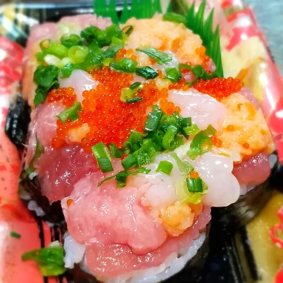 Snapdishの料理写真:海宝あふれ盛り🍣|ぱんだのままんさん