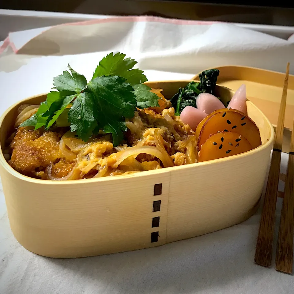 カツ丼弁当|sasori595さん