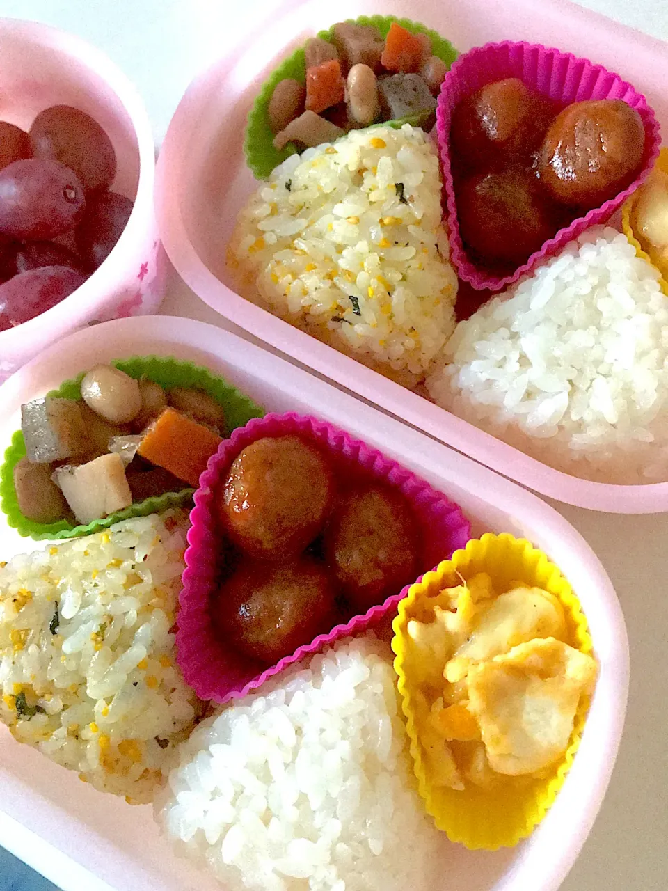 Snapdishの料理写真:娘たち(年少•1歳8ヶ月)お弁当👧🧒 21'1105|ももち弁当🍙さん