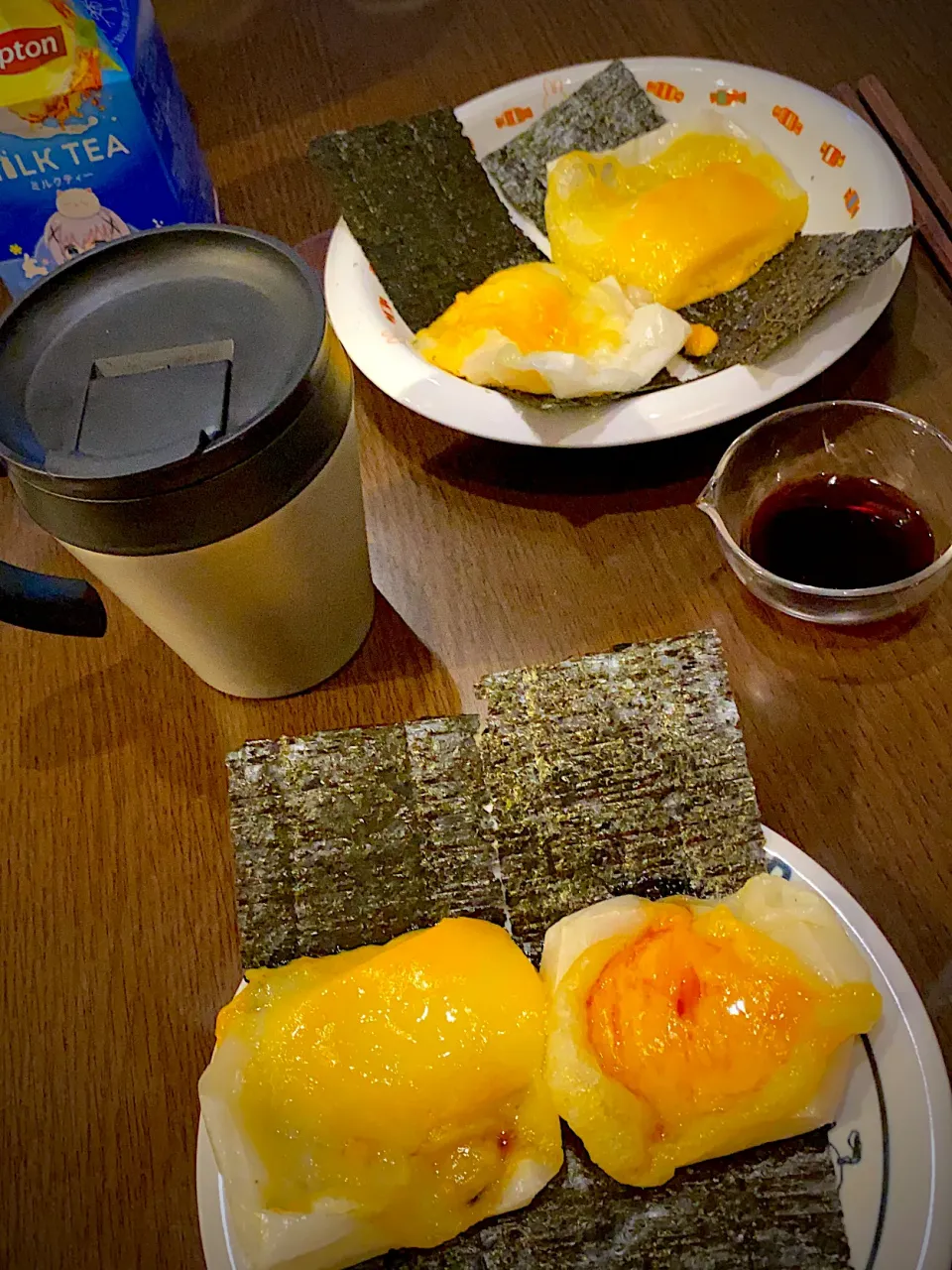 Snapdishの料理写真:チェダーチーズ海苔巻餅　コーヒー☕️|ch＊K*∀o(^^*)♪さん